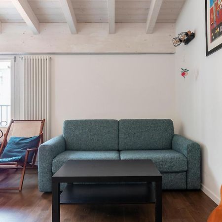 Cozy Apartment Near Central Station Milano Exterior foto